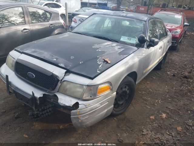 Ford Crown Victoria Image 6
