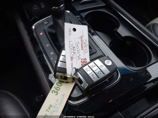 Kia Sedona Sx Luxury Image 13