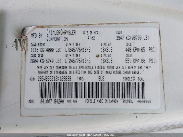 Dodge Ram Wagon 3500 Image 9